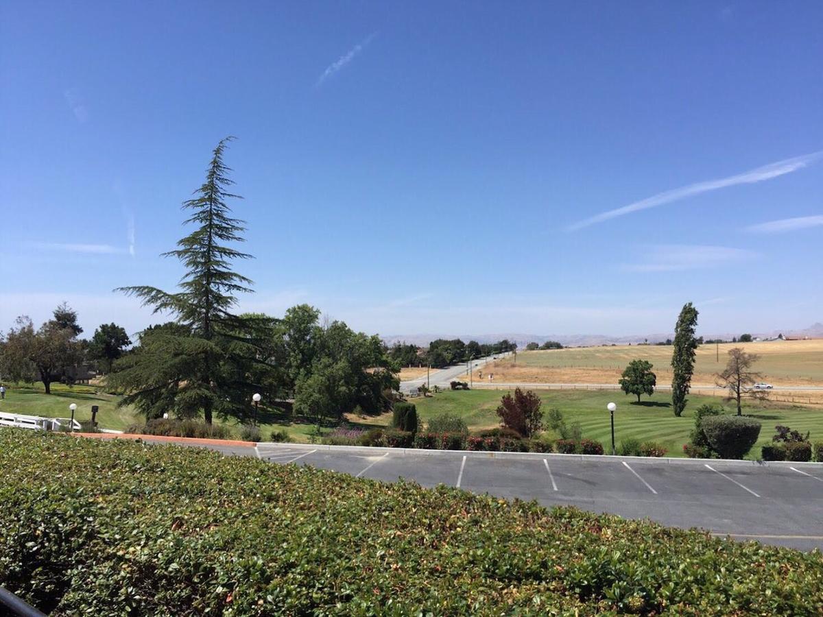 Ridgemark Golf Club And Resort Hollister Exterior photo